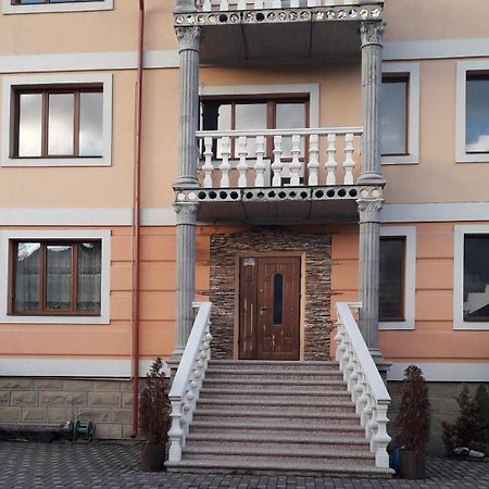 Затишний Дім Jaremče Esterno foto