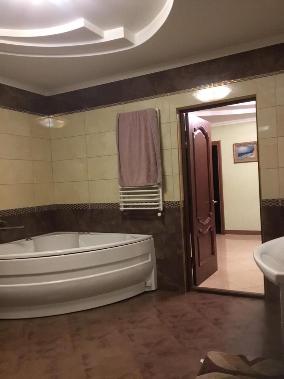Затишний Дім Jaremče Esterno foto
