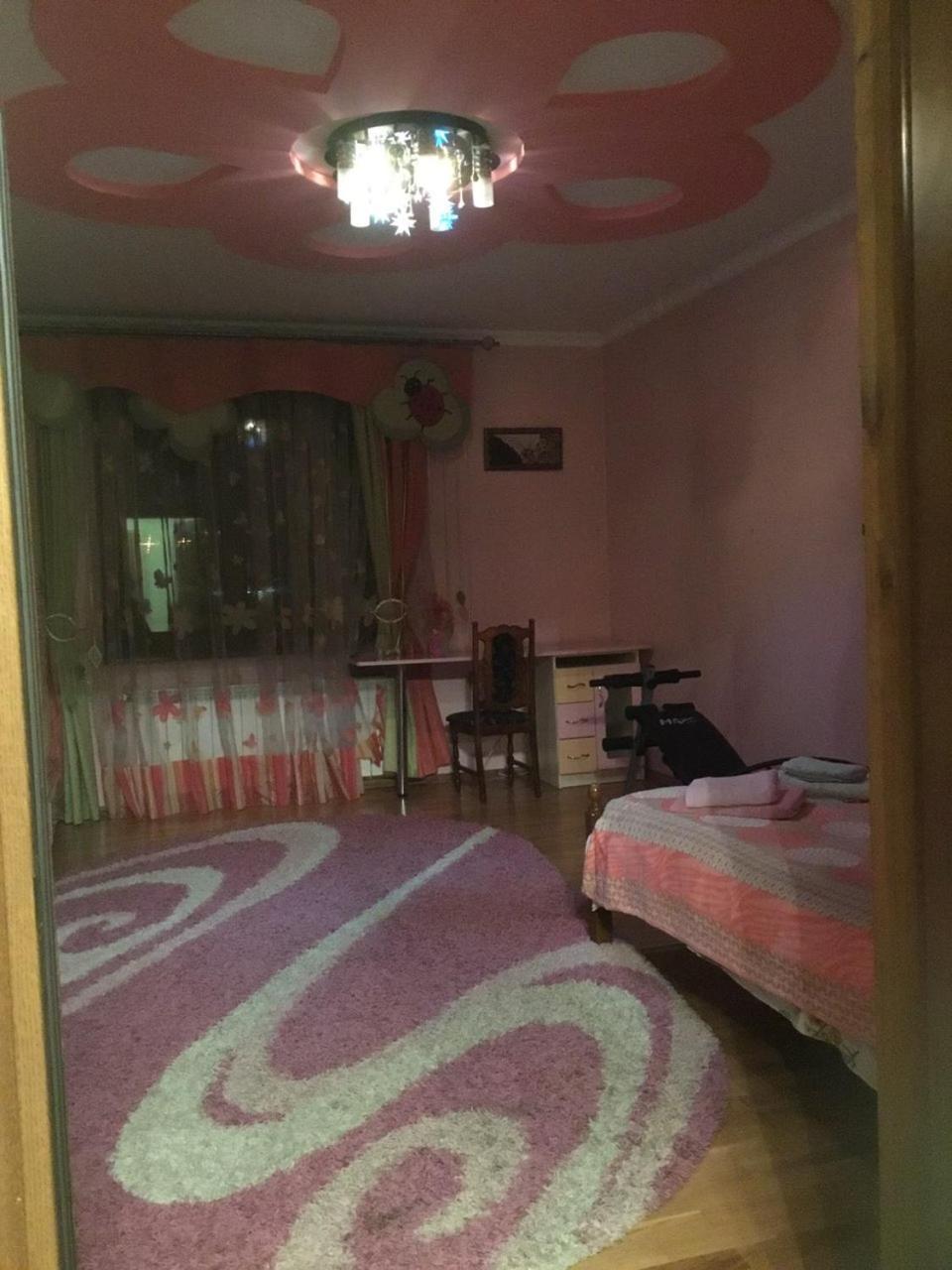 Затишний Дім Jaremče Esterno foto