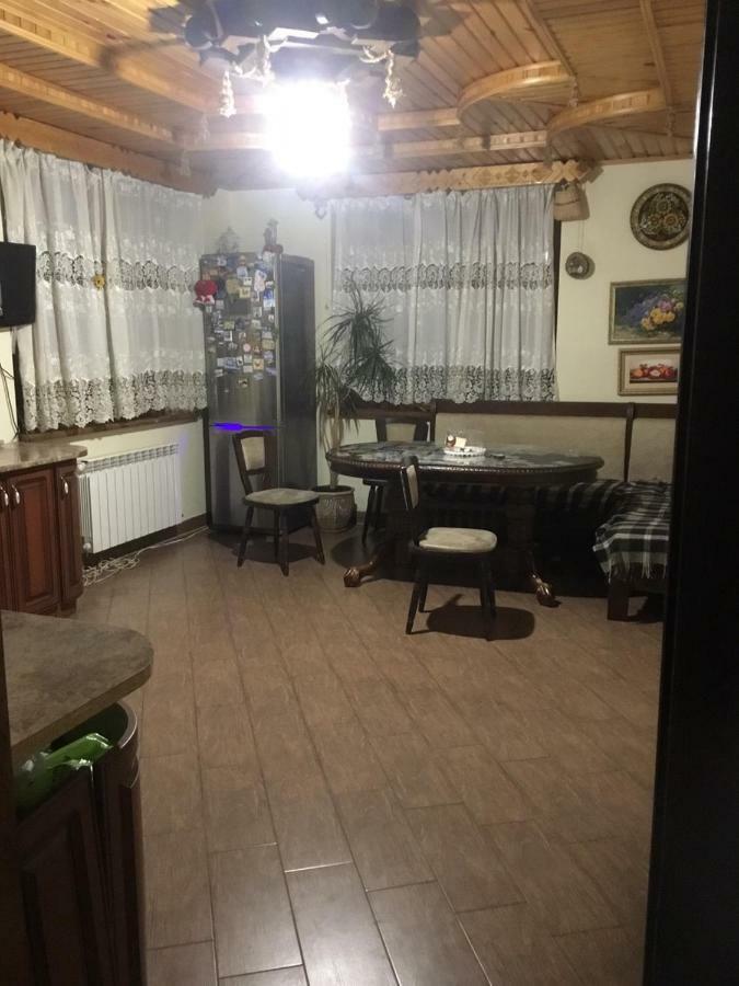 Затишний Дім Jaremče Esterno foto